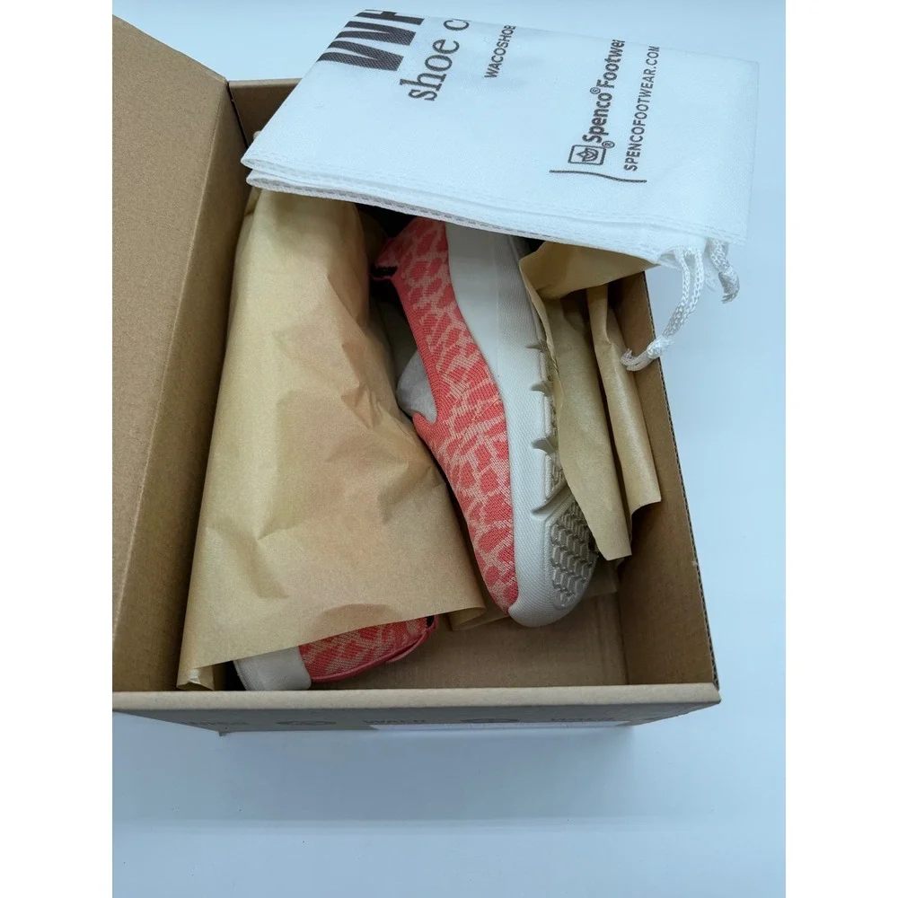 Spenco Epic Stretch Giraffe Slip On Sneakers Terra Cotta Orange Women 5.5D
